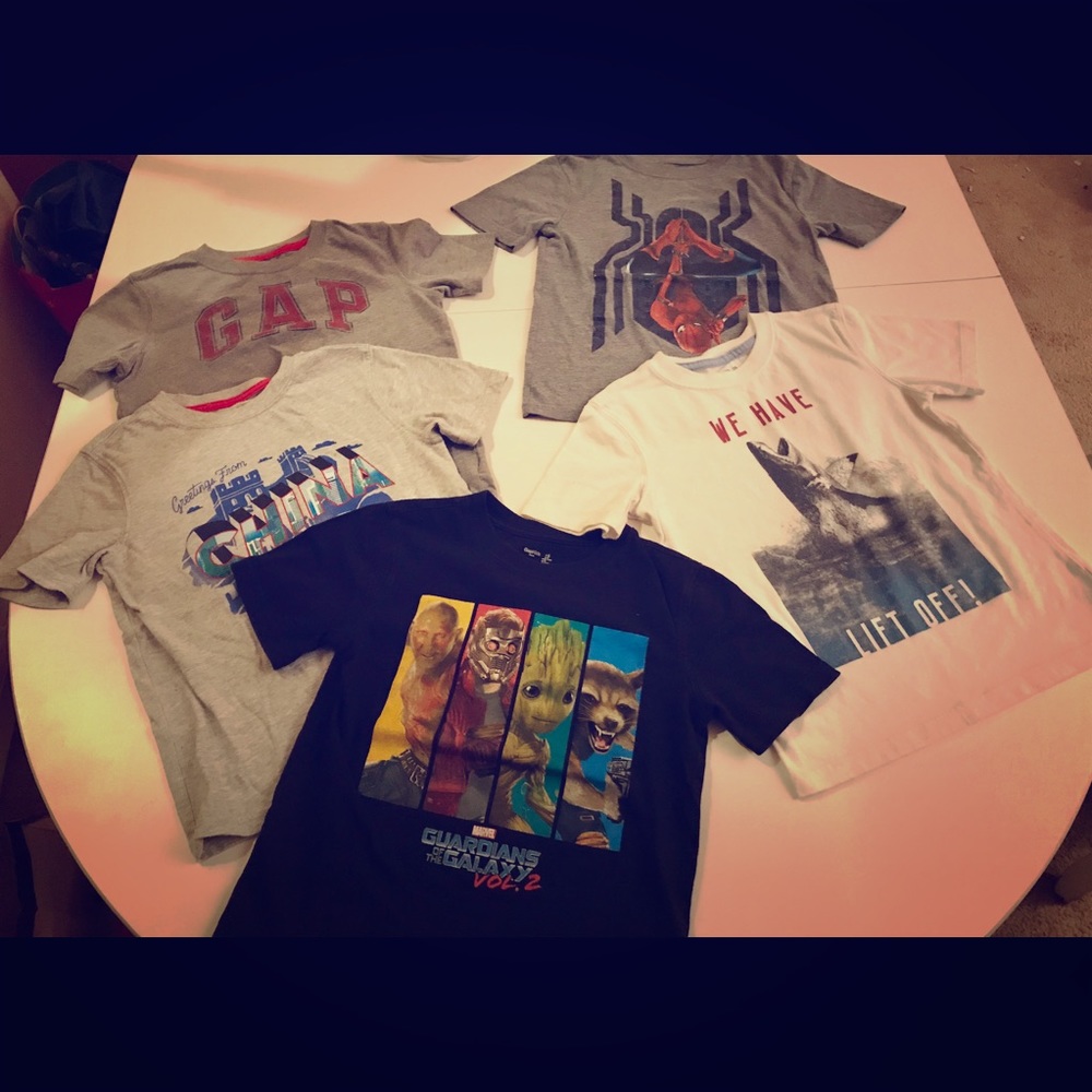 Gap (5) T-Shirt Bundle Package